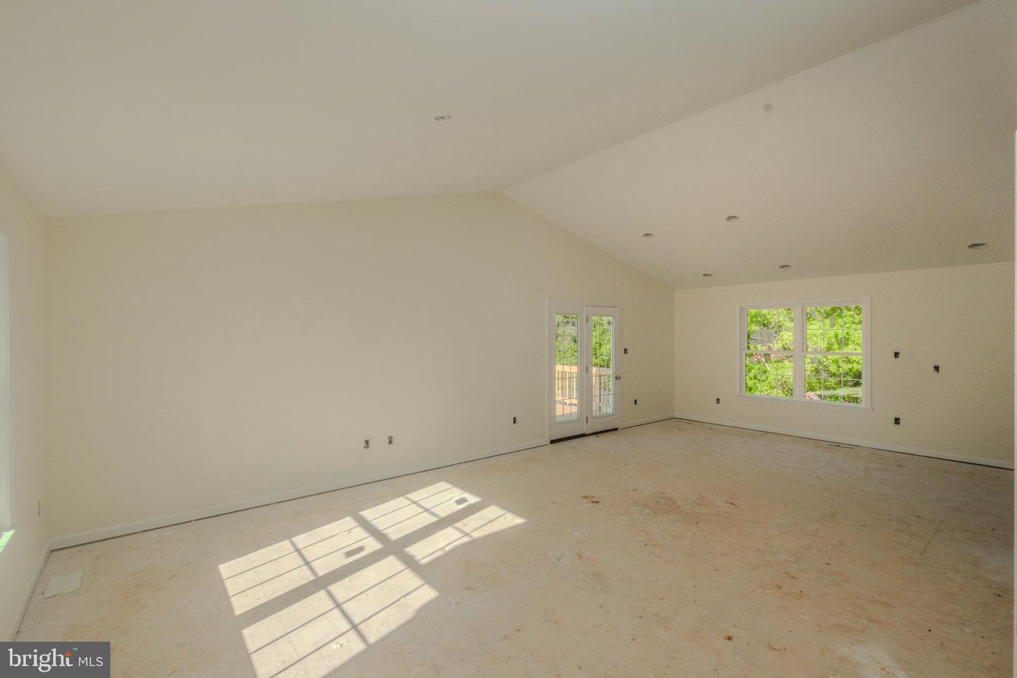 80 Poplar View Rd Property Photo 12