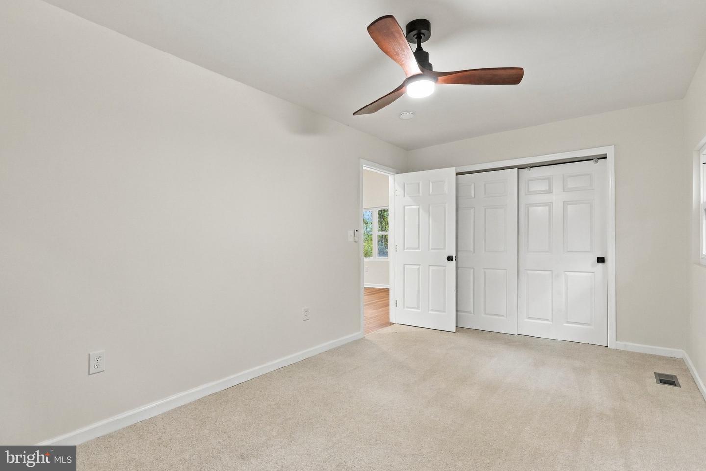 45 Kits Ct Property Photo 10