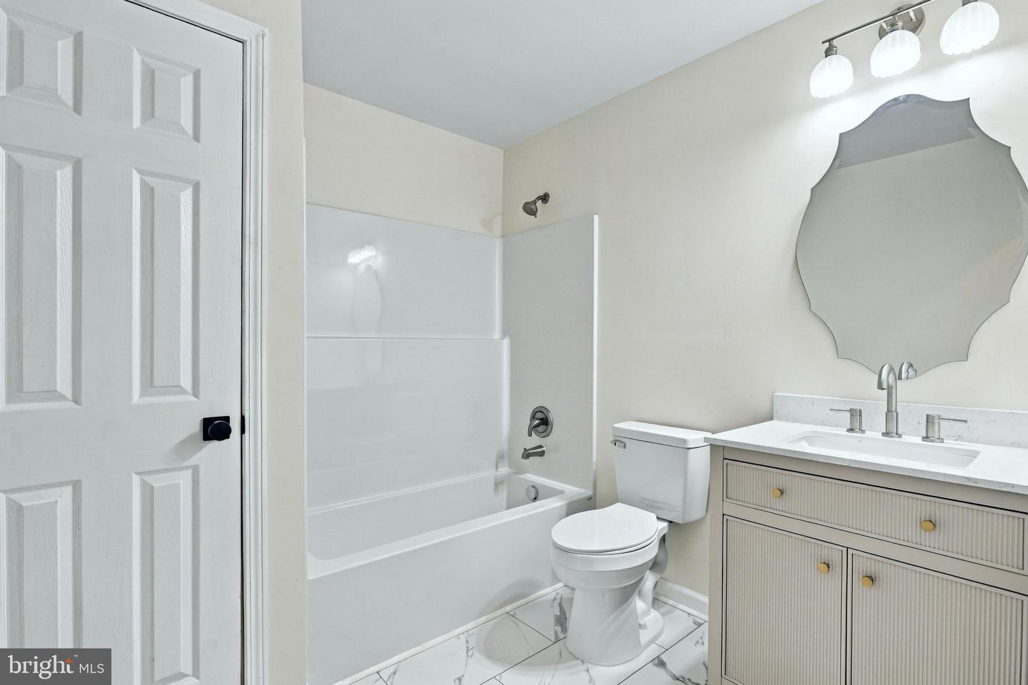 45 Kits Ct Property Photo 13