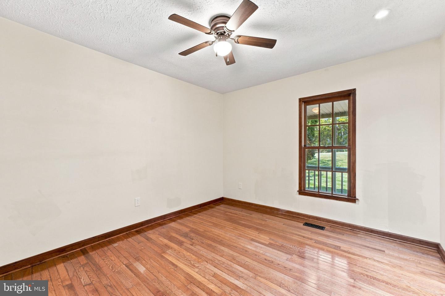 149 King David Dr Property Photo 28
