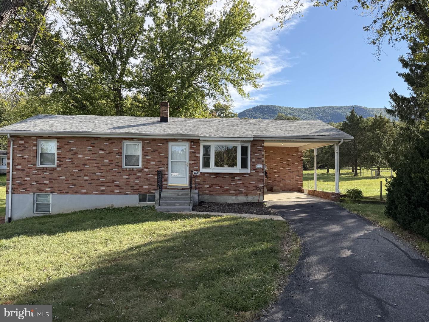 5973 Strasburg Rd Property Photo 1