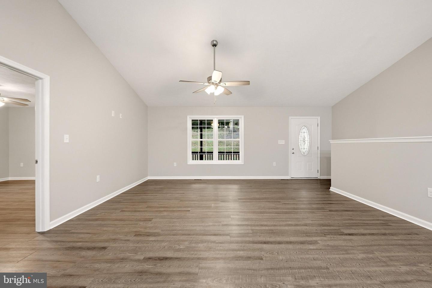430 Vaught Dr Property Photo 4