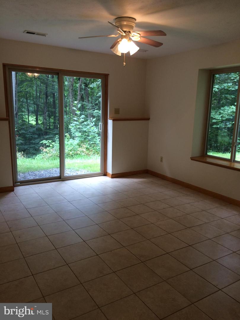 2376 High Top Rd Property Photo 8