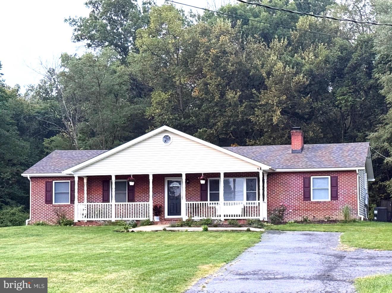 6075 Strasburg Rd Property Photo 1