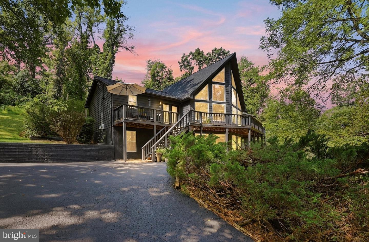 92 High Knob Rd Property Photo 1