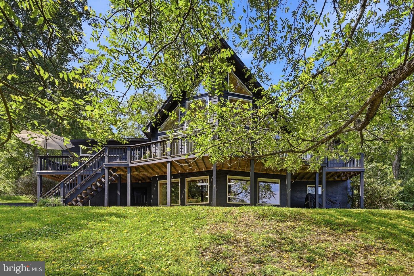 92 High Knob Rd Property Photo 4