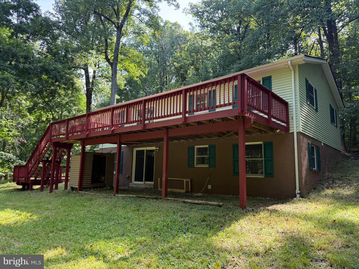 28 Henry Way Property Photo 3