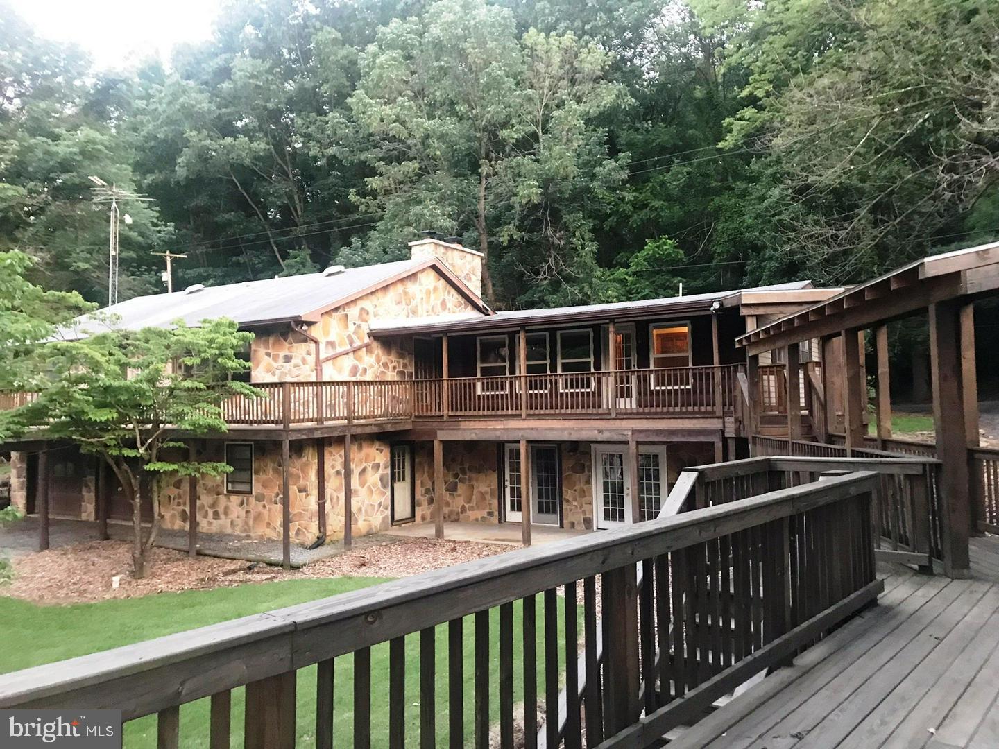 67 Harris Dr Property Photo 2