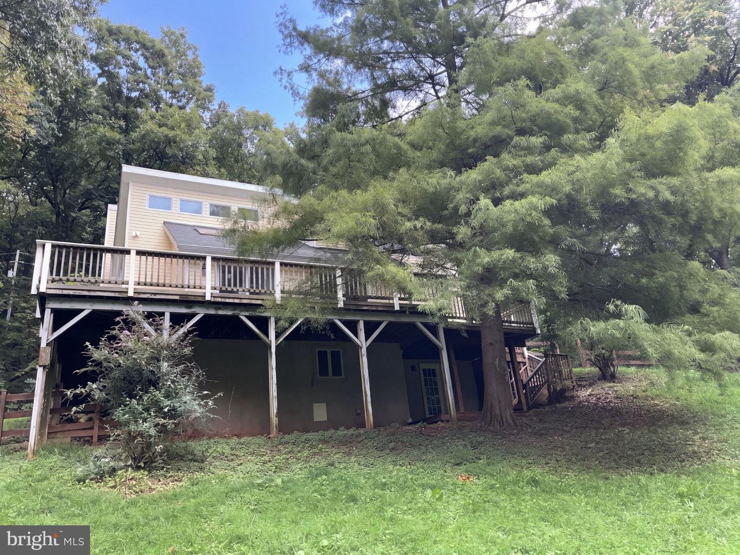 542 Jonathan Rd Property Photo 1