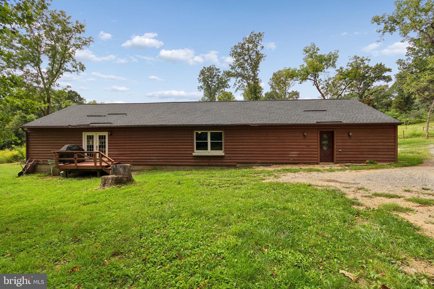 139 Jims Ln Property Photo 1