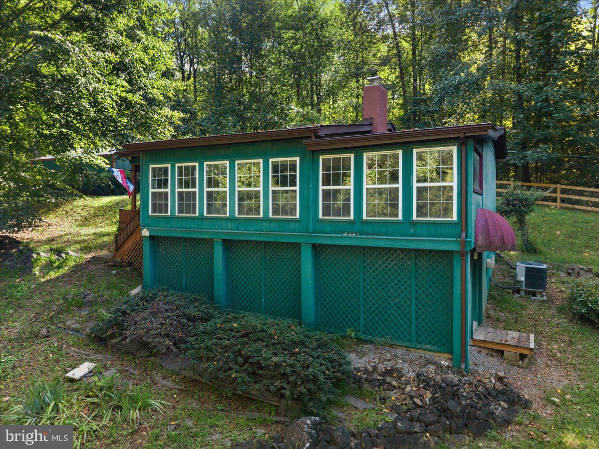 1959 Drummer Hill Rd Property Photo 1