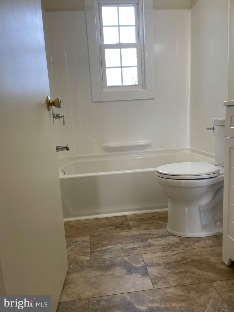 102 Steele Ave Property Photo 9
