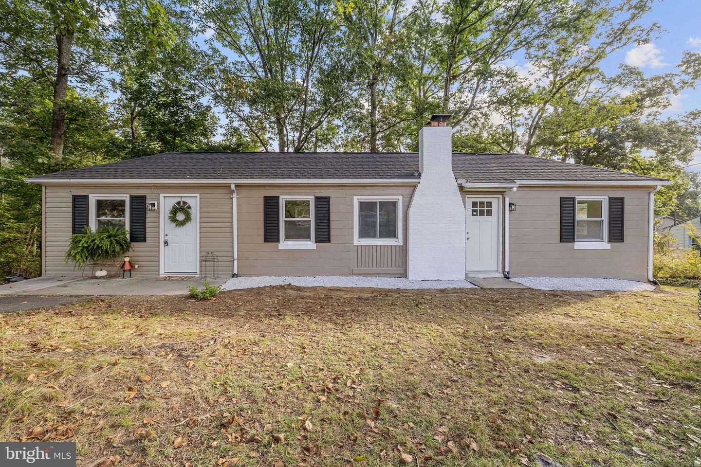 1716 STRASBURG RD Property Photo 1