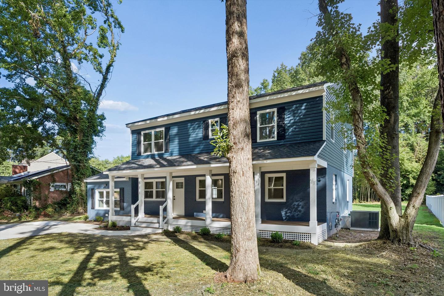 511 Old Lakeside Dr Property Photo 4