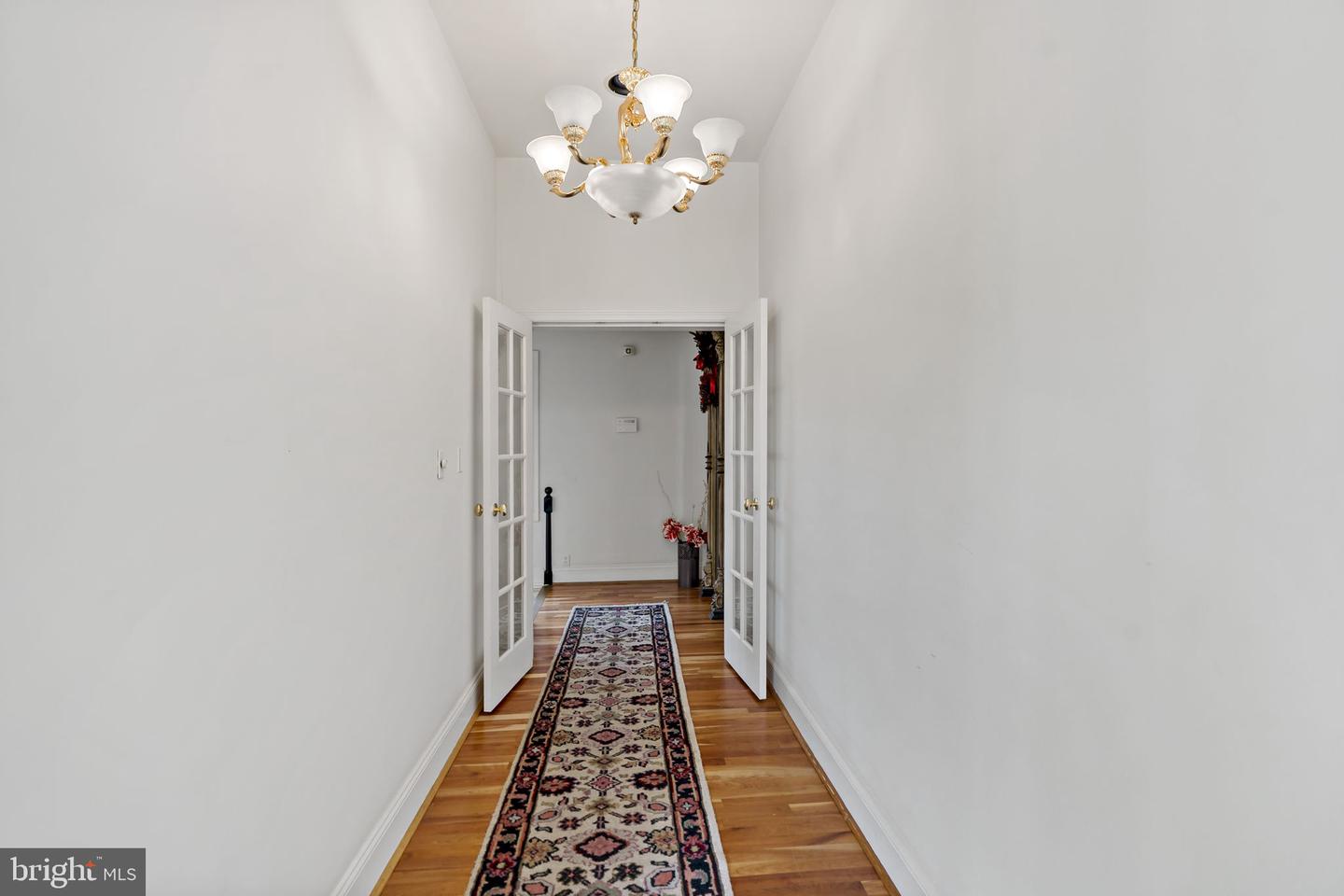 409 S Queen St Property Photo 74