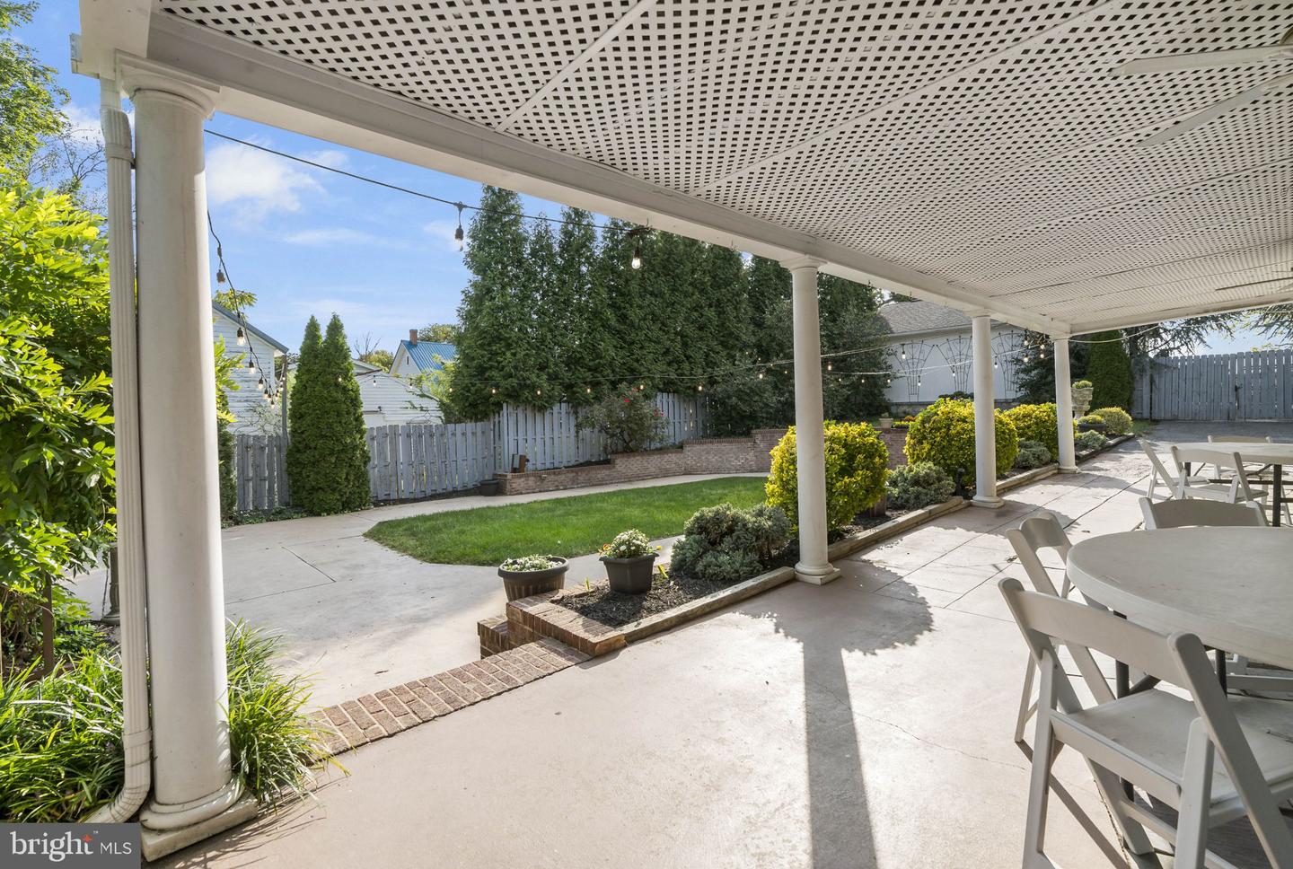 409 S Queen St Property Photo 99