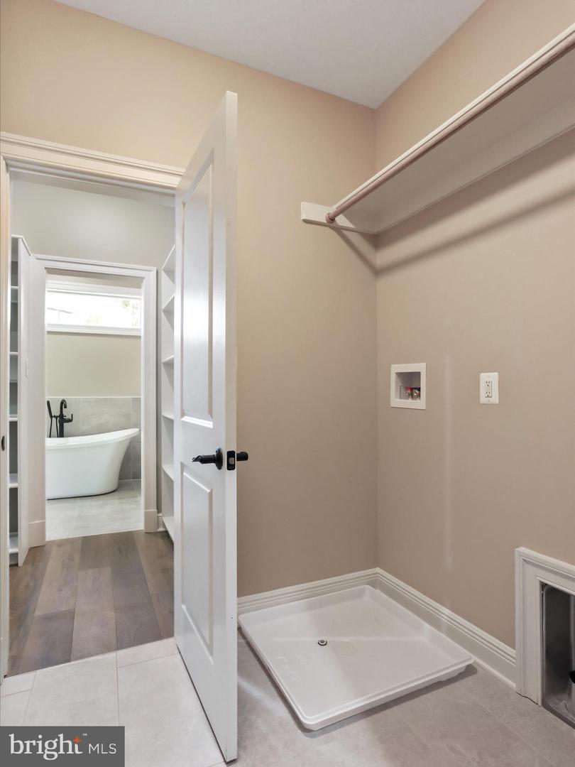 265 Haventree Terrace Property Photo 48