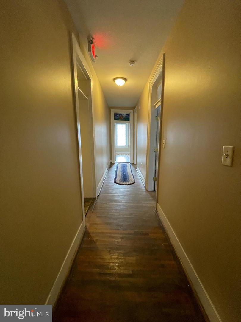 312 W King St #a Property Photo 4