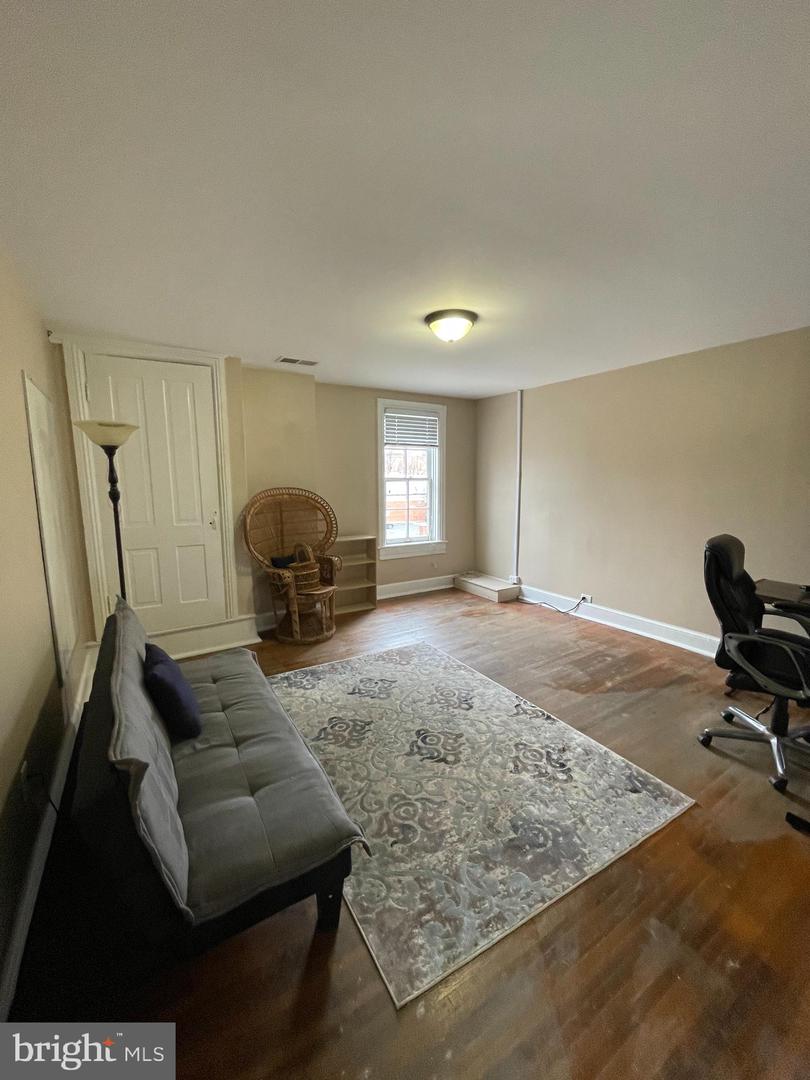 312 W King St #a Property Photo 13