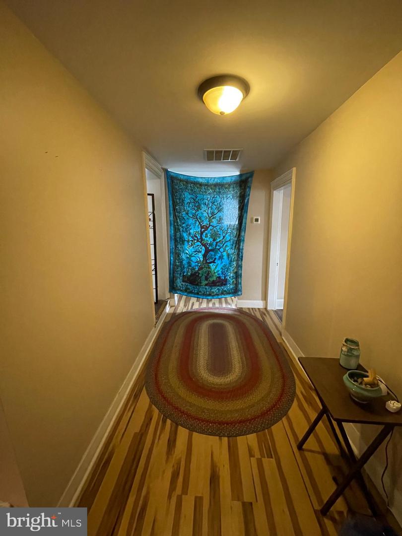 312 W King St #a Property Photo 14