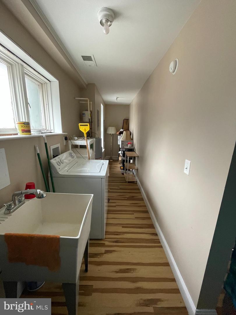 312 W King St #a Property Photo 16