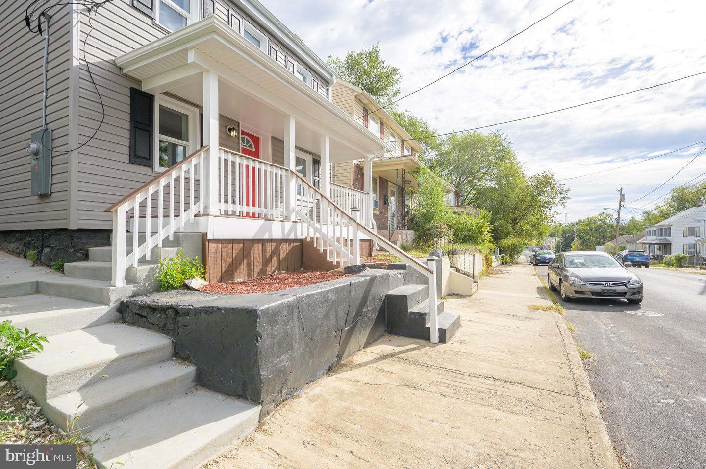 211 E Liberty St Property Photo 41