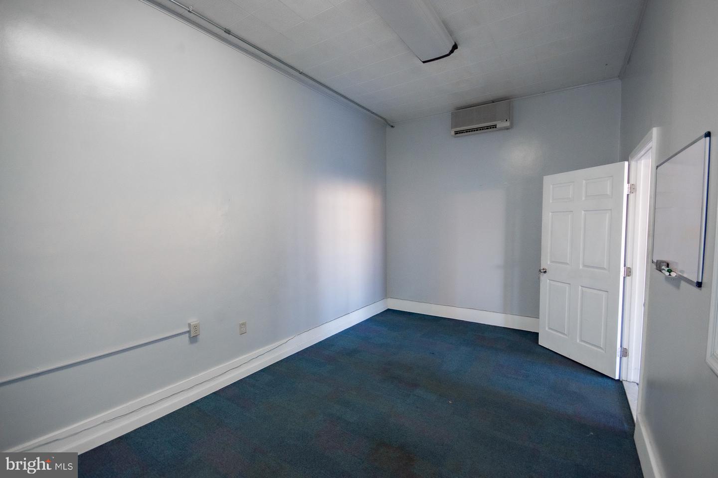 207 W King St Property Photo 19