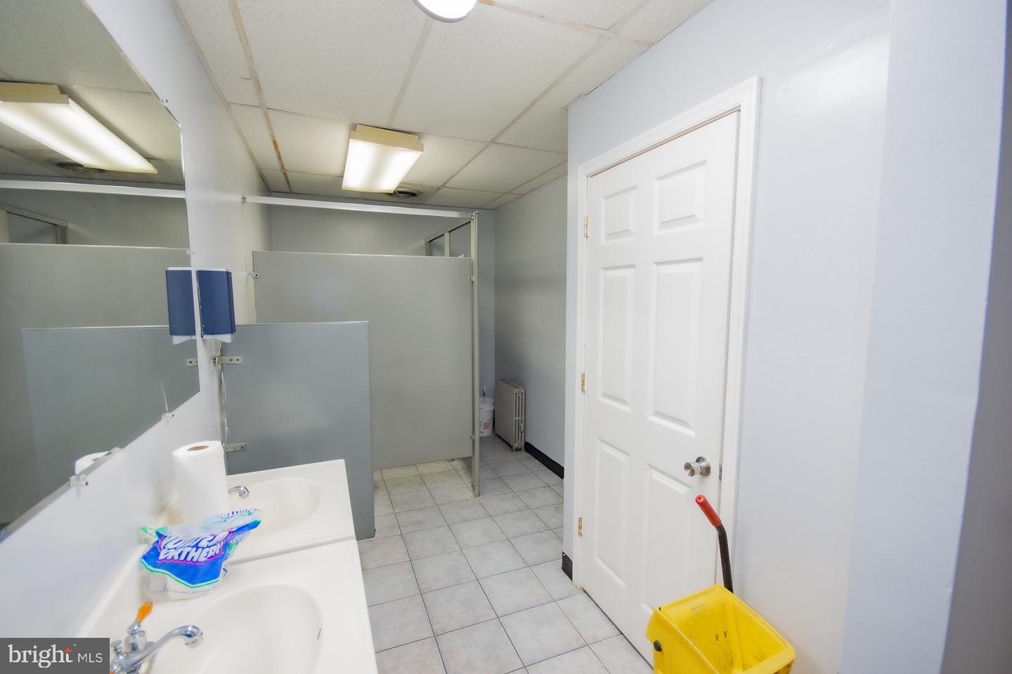 207 W King St Property Photo 31