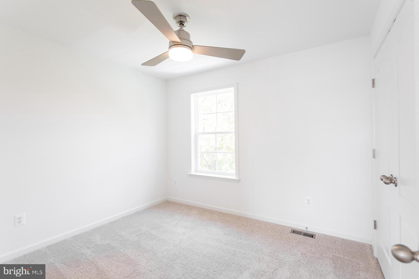 Tbb Outrigger Rd #glenshaw Ii Property Photo 17