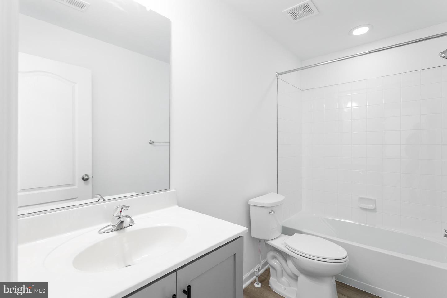Tbb Outrigger Rd #glenshaw Ii Property Photo 19