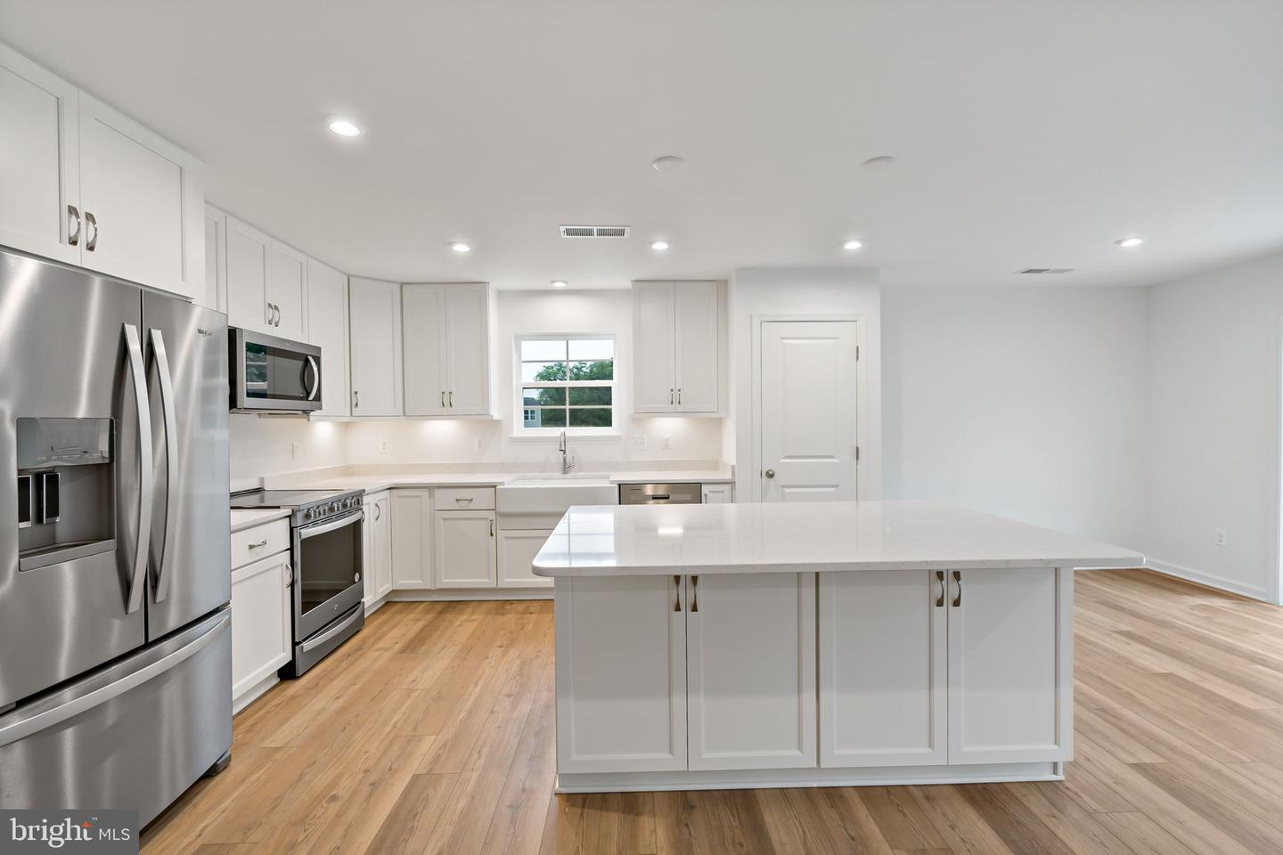 Tbb Outrigger Rd #skylark Property Photo 3
