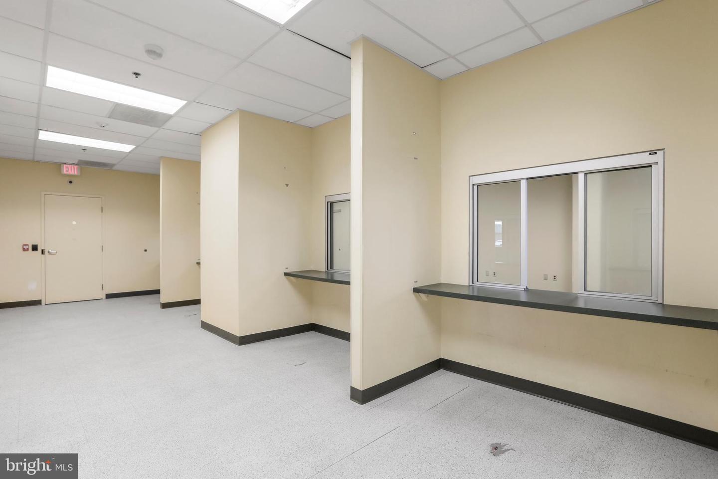 Compass Pointe Property Photo 32