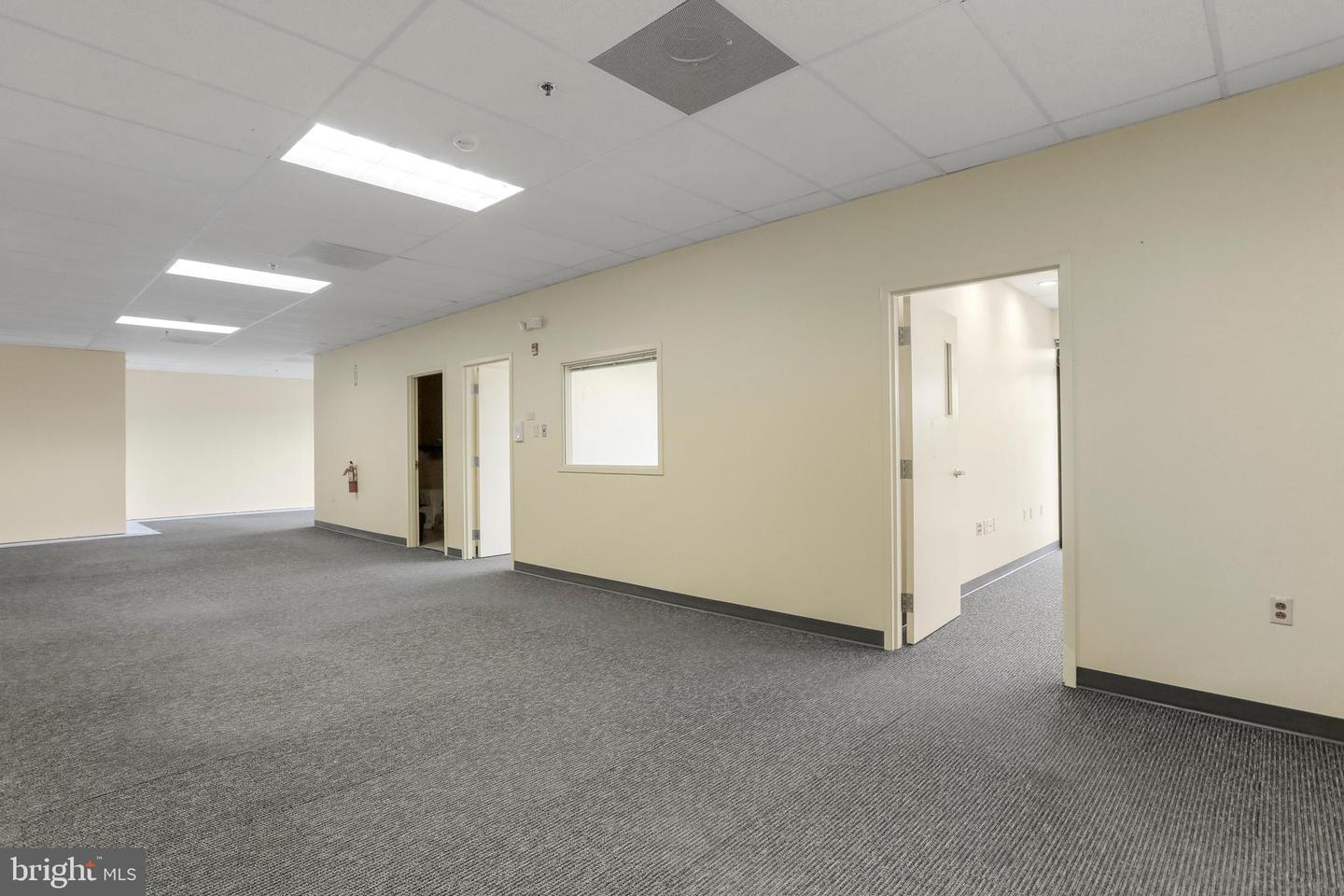 Compass Pointe Property Photo 33