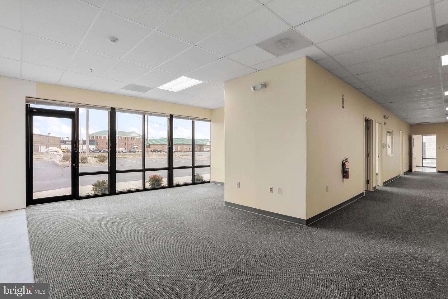 Compass Pointe Property Photo 35