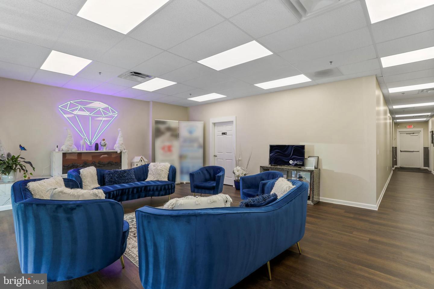 Compass Pointe Property Photo 43