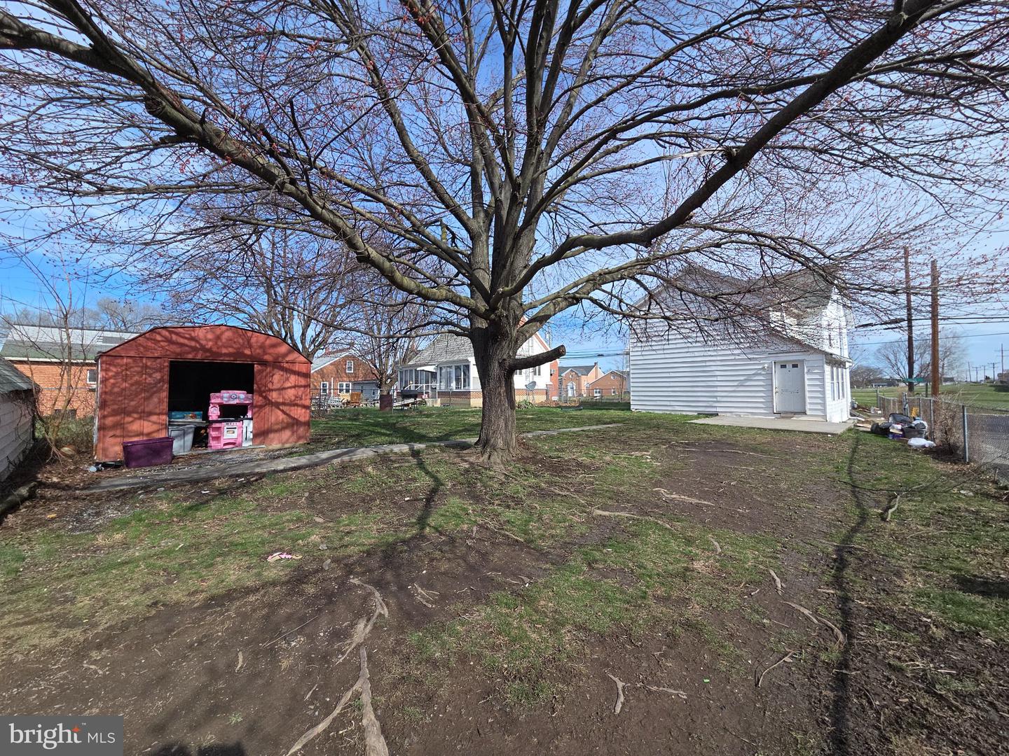 424 E Moler Ave Property Photo 3
