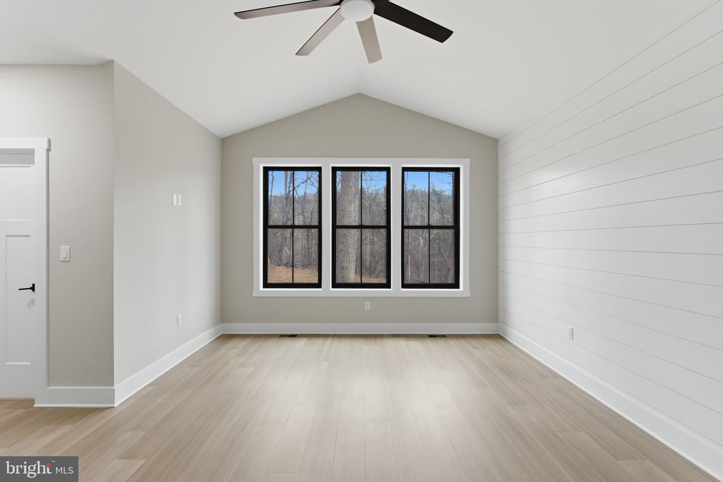 Breakaway Dr Property Photo 13