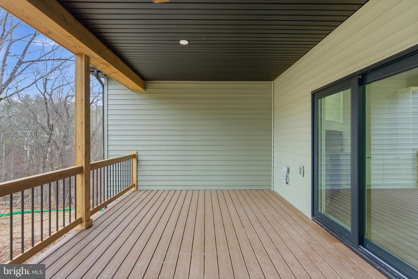 Breakaway Dr Property Photo 30