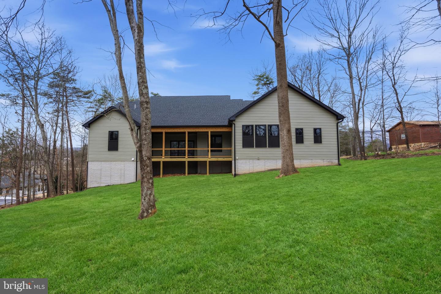Breakaway Dr Property Photo 56