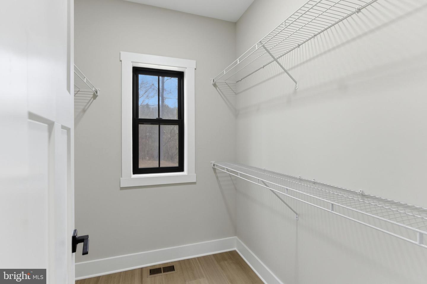 Breakaway Dr Property Photo 57