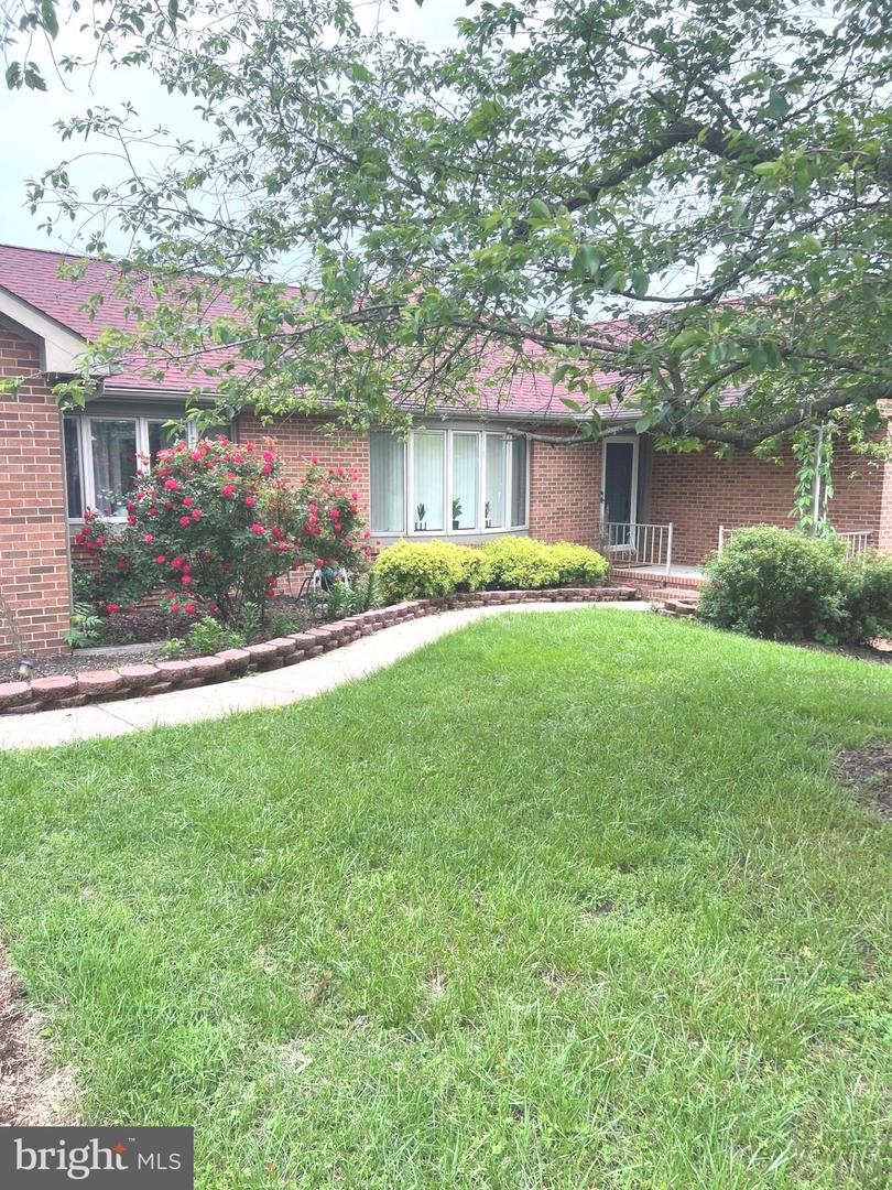 40 Marston Dr Property Photo 1