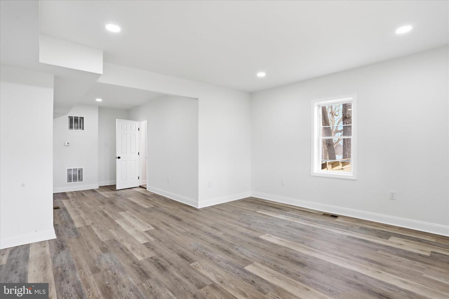 1035 Hammonds Mill Rd Property Photo 12