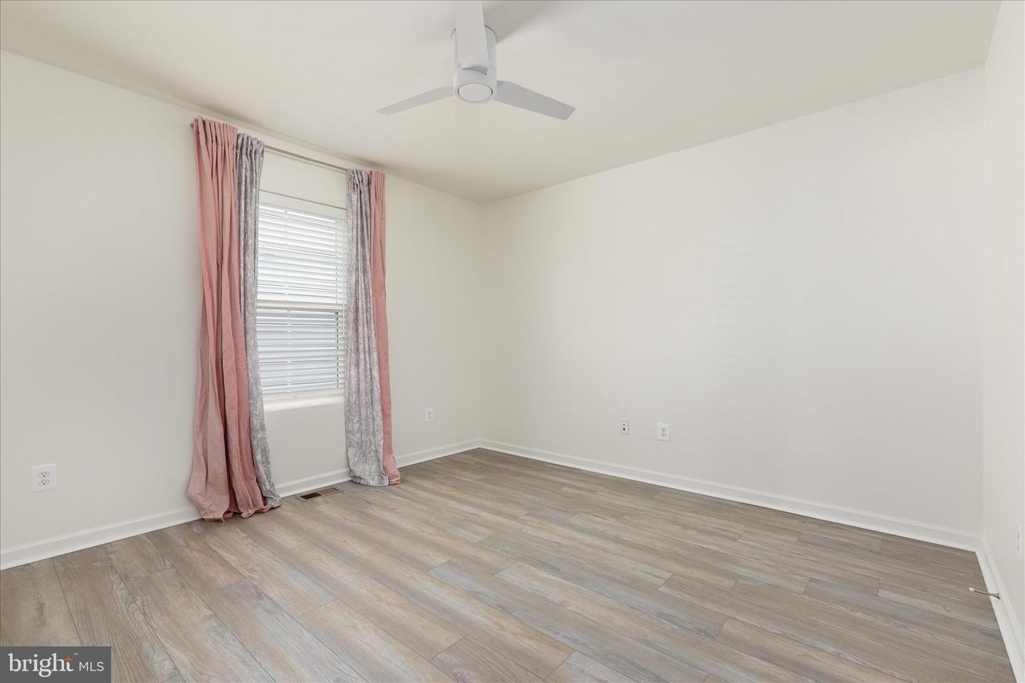 250 Stager Ave Property Photo 16
