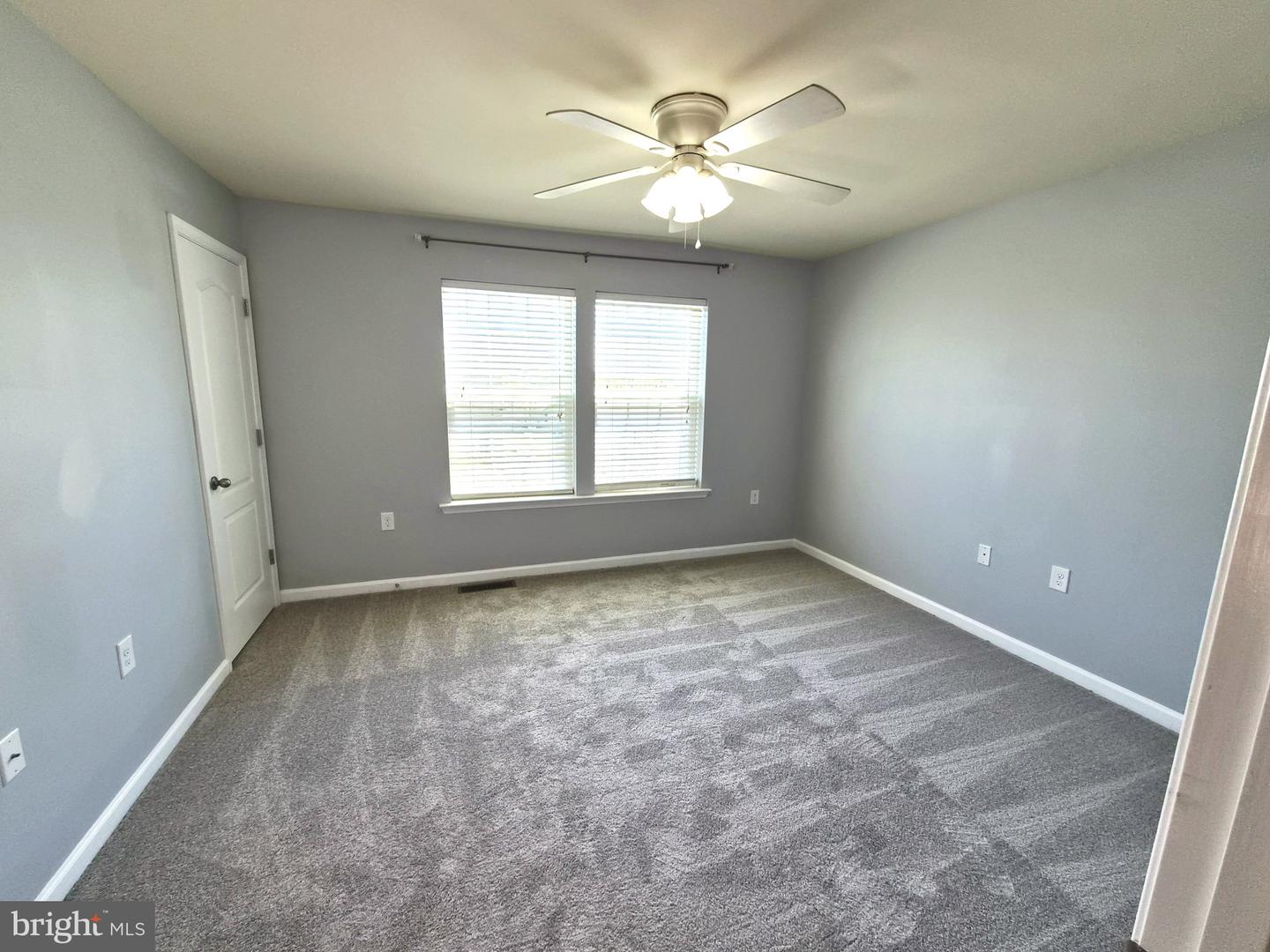 153 Kensington Ter Property Photo 10