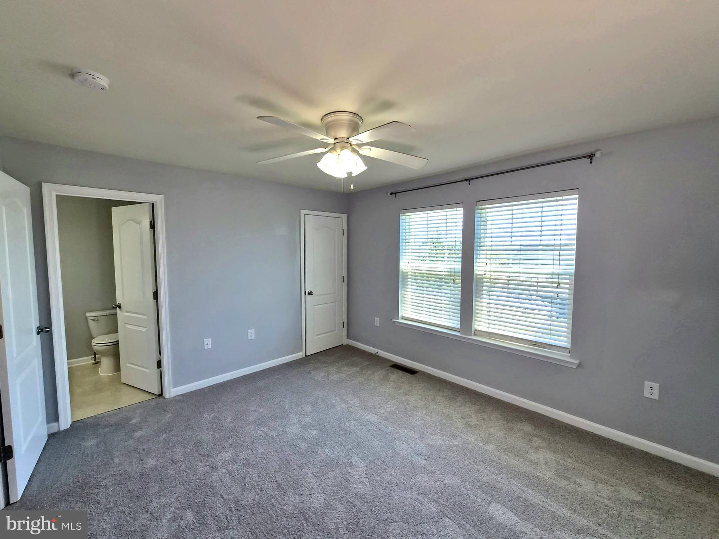 153 Kensington Ter Property Photo 11