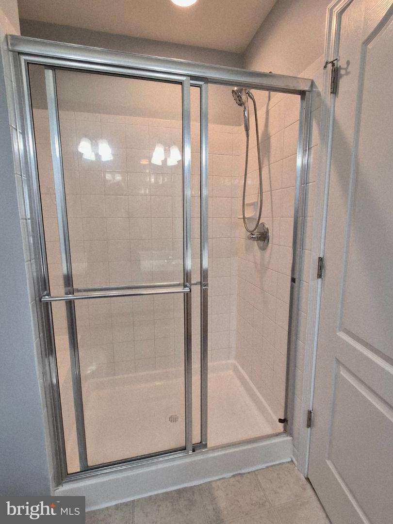153 Kensington Ter Property Photo 14