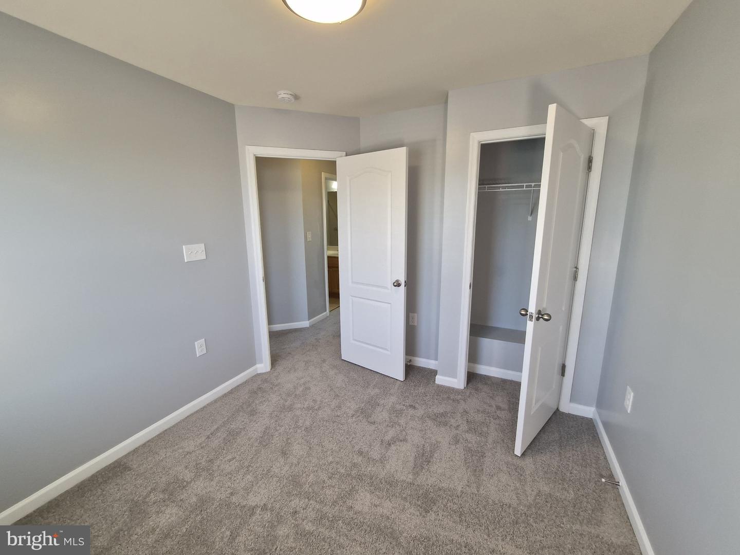 153 Kensington Ter Property Photo 16