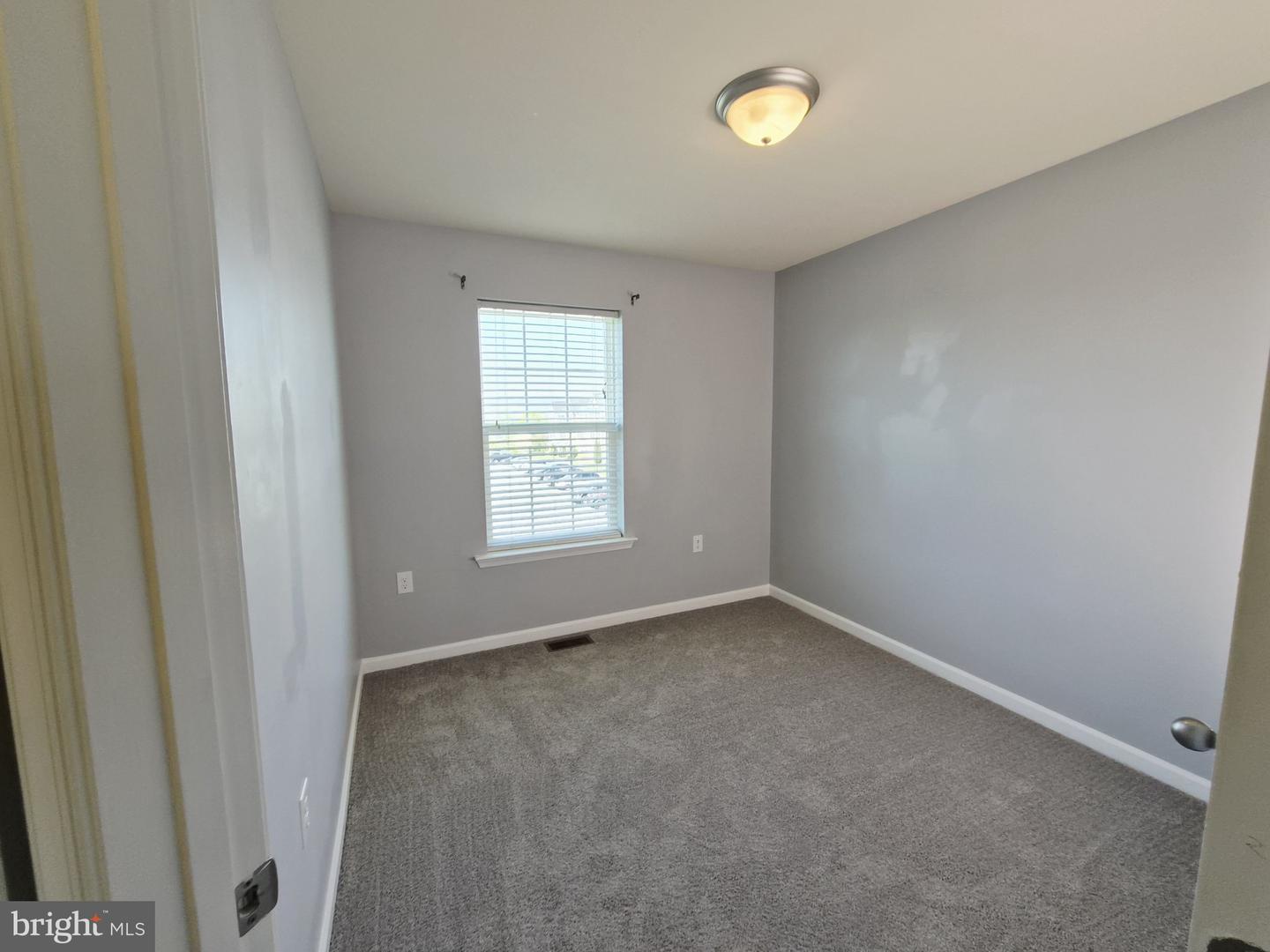 153 Kensington Ter Property Photo 17