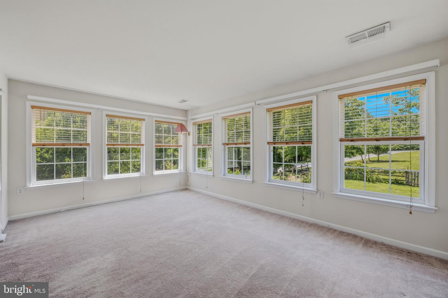 10 Cardiff Ct Property Photo 37
