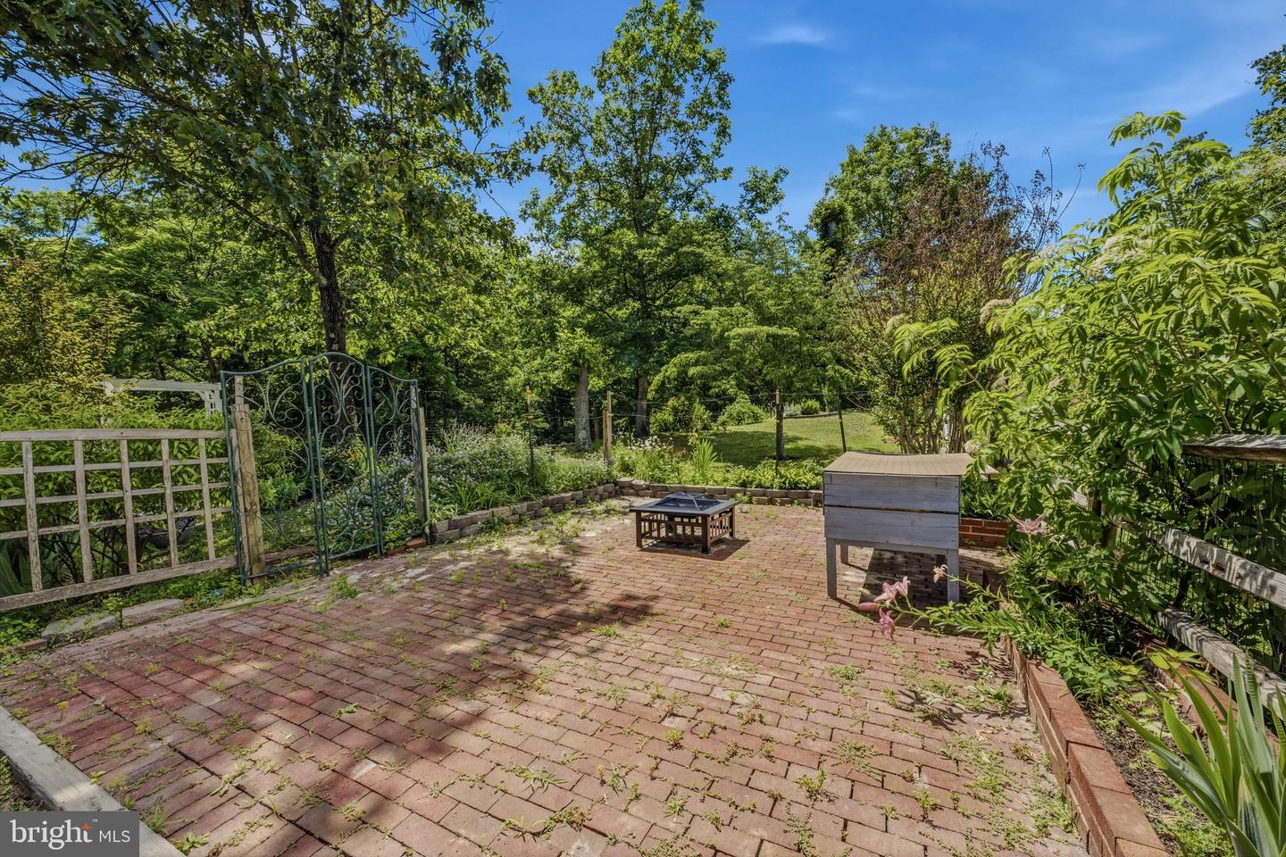 10 Cardiff Ct Property Photo 77